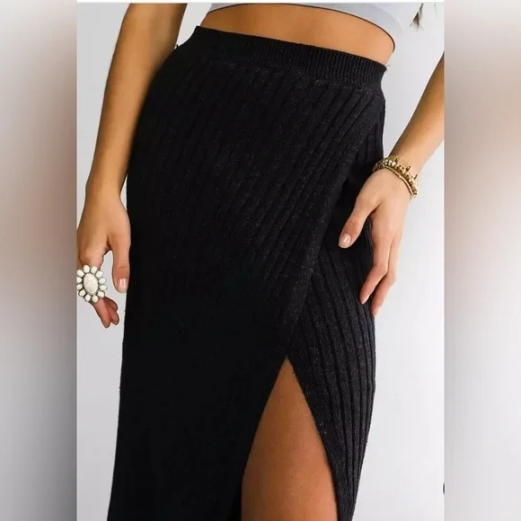Free People Black Knit Midi Skirt Large - Picture 2 of 10